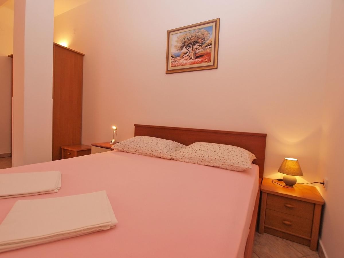 Apartments Slavka 1155 Pula Dış mekan fotoğraf